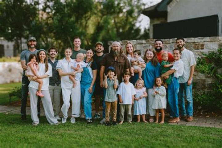 A Comprehensive Analysis Of Willie Robertson’s Family Life And Children |