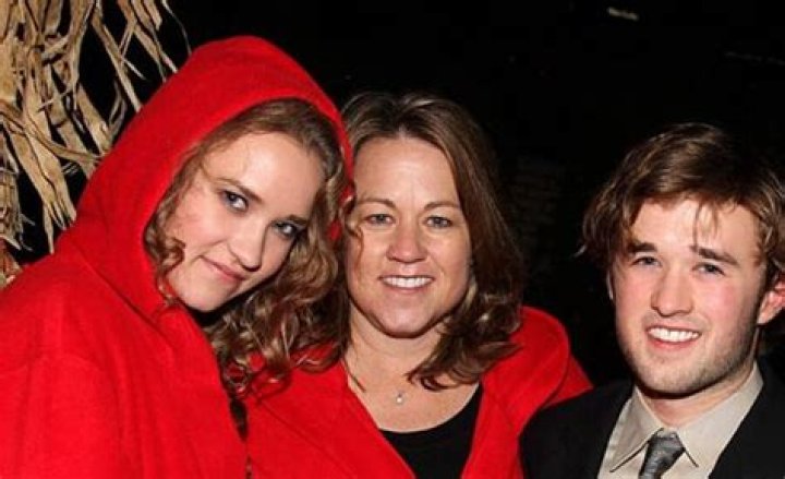 A Look Into The Life Of The Respected Journalist And Her Family