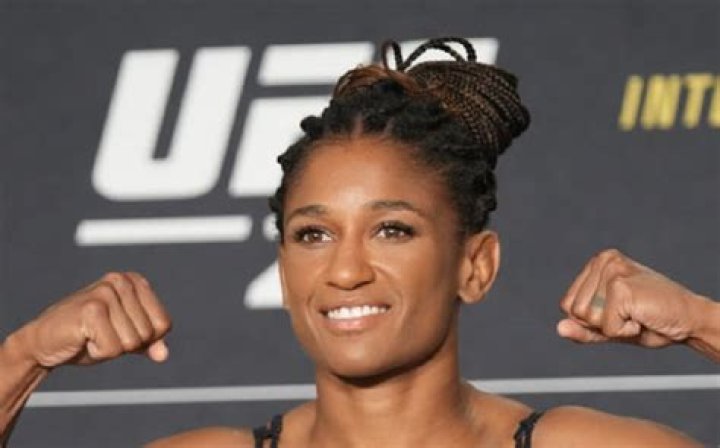 Angela Hill |