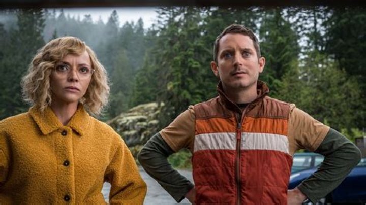 Christina Ricci and Elijah Wood Dish on Their 'Yellowjackets' Reunion, Tease 'Wisty' Romance (Exclus ·