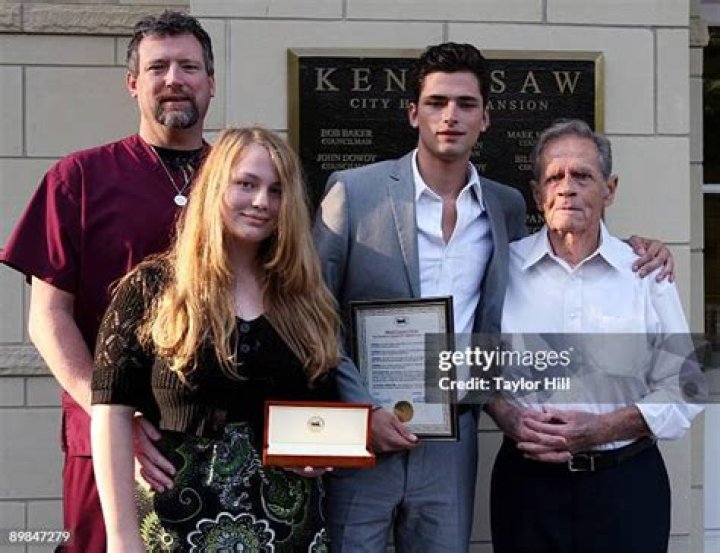 Discover The Inspiring Story Behind Sean O'Pry's Success: His Parents' Influence