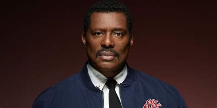 Eamonn Walker ·