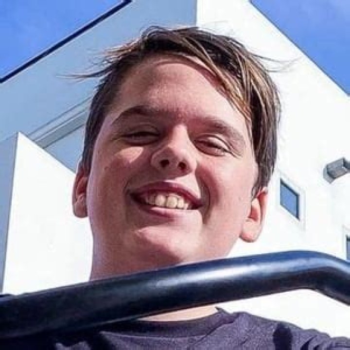 Ethan ExtremeToysTV ·
