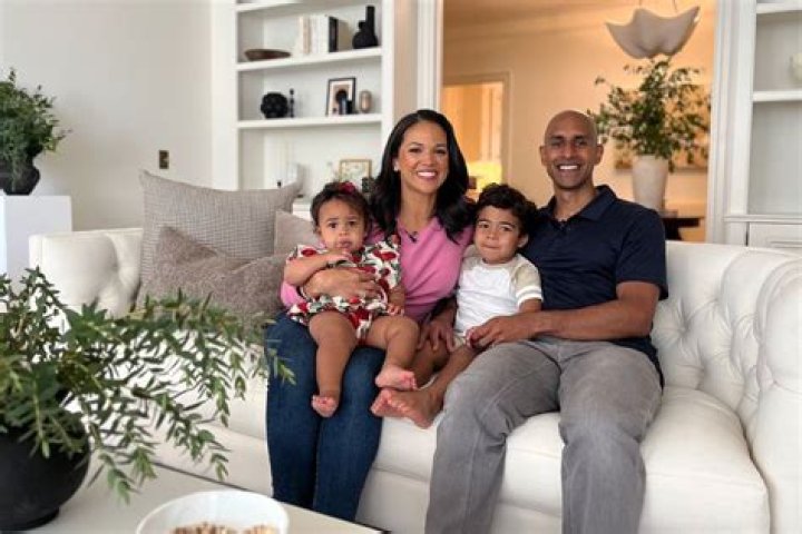 Is Laura Jarrett Valerie Jarrett's Daughter?