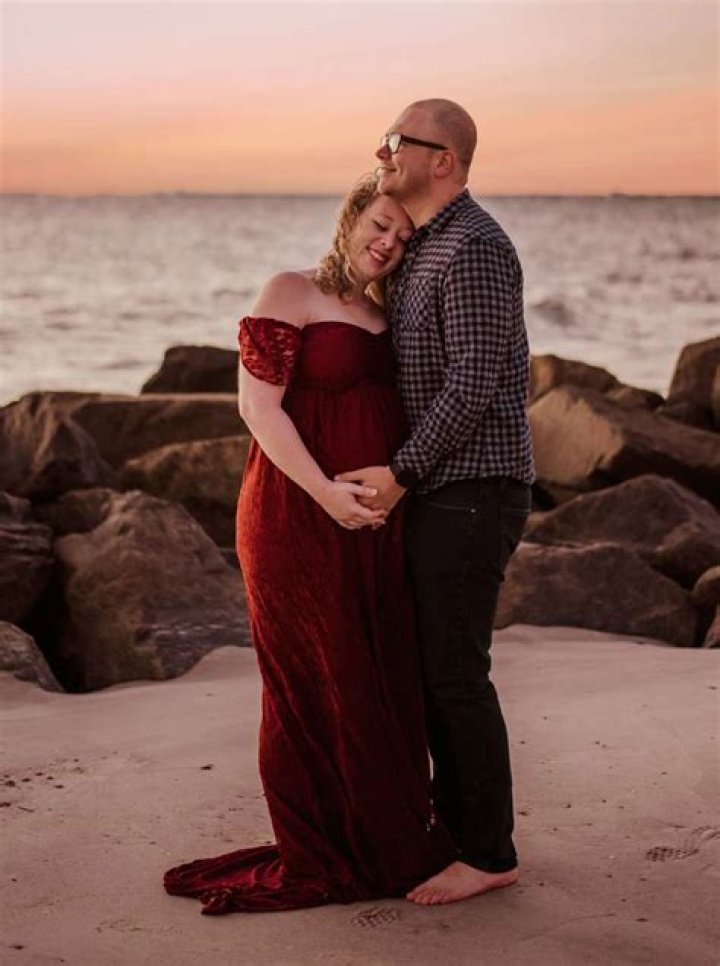 Is Renee Stubbs Gay? Partner, Is Renee Married? Age, Net Worth