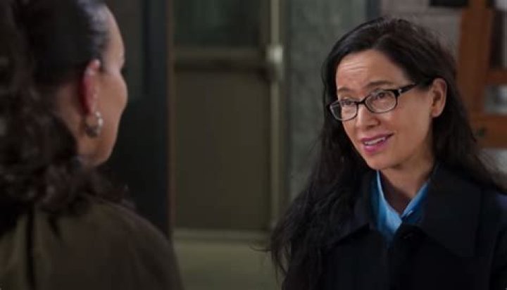 Janeane Garofalo – Bio, Net worth, Husband, Childhood and Lifetime Achievements