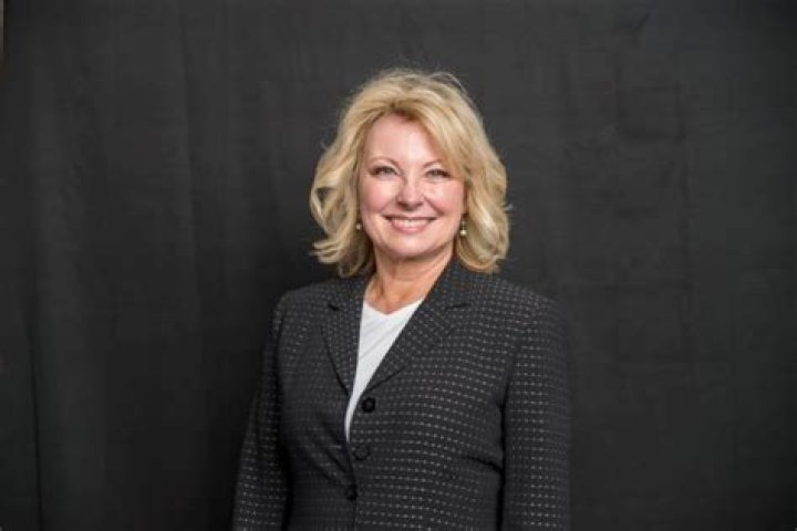 Janet Paschal ·