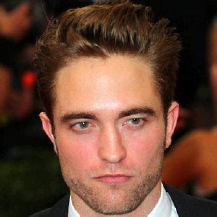 Robert Pattinson - Age, Family, Bio