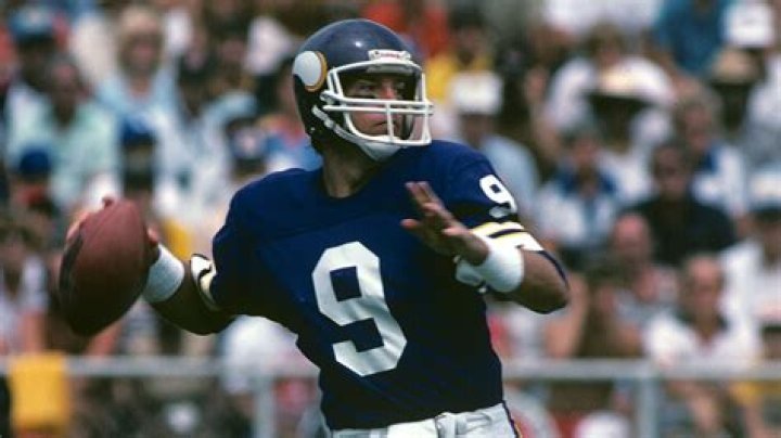Tommy Kramer ·