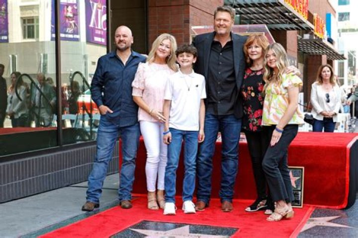 Unveiling Endy Shelton's Impact: Beyond Blake Shelton's Sister