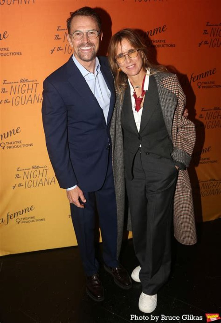 Unveiling The Controversial "Tea Leoni Nude" Saga