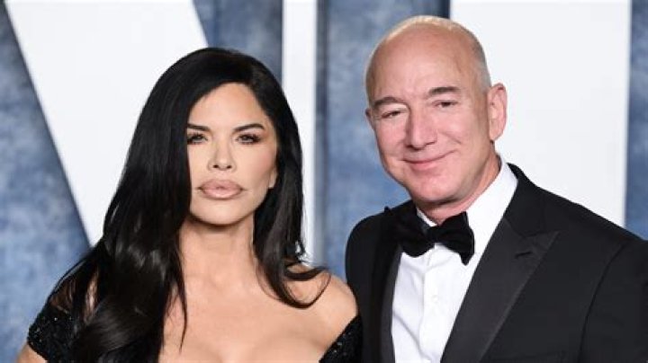 Unveiling The Enigmatic Woman: Jeff Bezos' Girlfriend Revealed