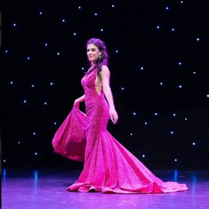 Unveiling Veronica Correia: A Star Unveiled